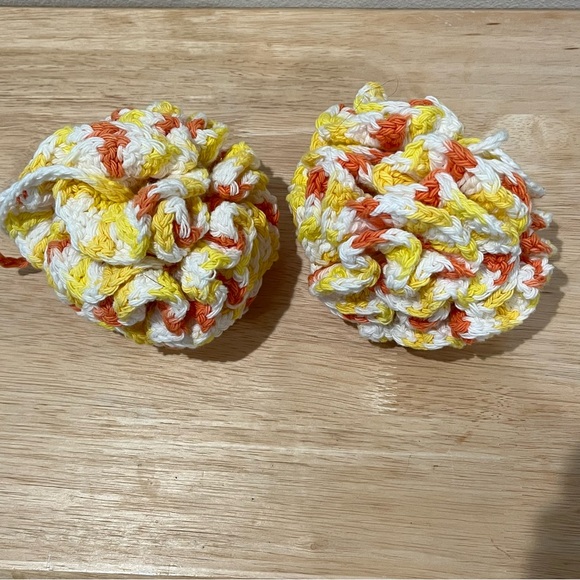 Set of 2 Crochet Yellow/Orange/White Eco-Friendly Bath Loofahs with Hanging Loop - Picture 5 of 10